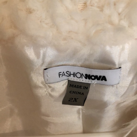 Cropped Faux Jacket - Picture 4 of 6